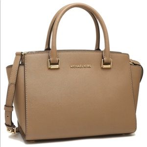Michael Kors Medium Selma Satchel Bag